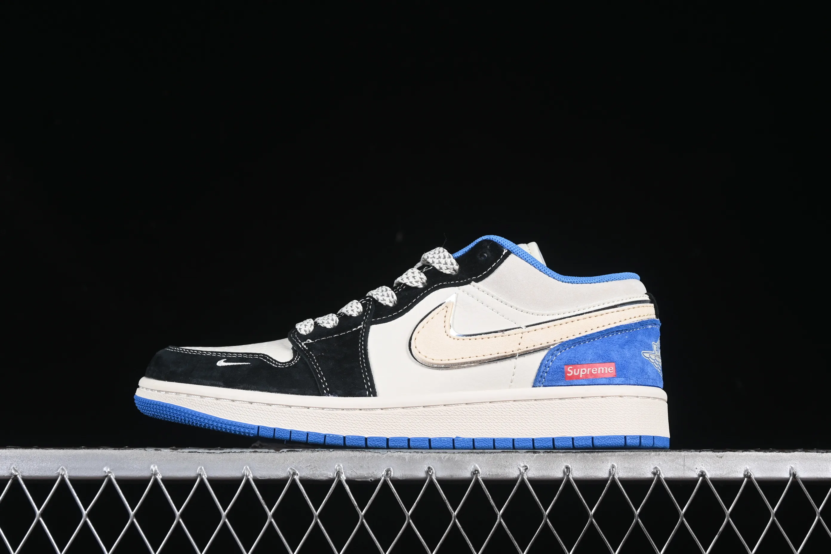 All categories Air Jordan Jordan series basketball shoes Air Jordan 1 Low high-end customized low-top sneakers Air Jordan 1 Low AJ1 Joe 1 Supreme co-branded retro black and blue high-end customized low-top retro basketball shoes XX3318-501